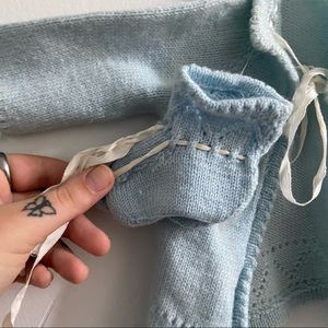 Vintage knit baby set. Sweater, socks and bonnet 💙